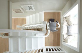 Traplift met twee bochten